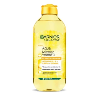 L'eau micellaire Garnier à la vitamine C nettoie, démaquille et éclaircit les peaux ternes. Formule hypoallergénique - 400 ml