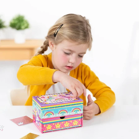 Set de bricolaje creativo Decora tu propio joyero con unicornios