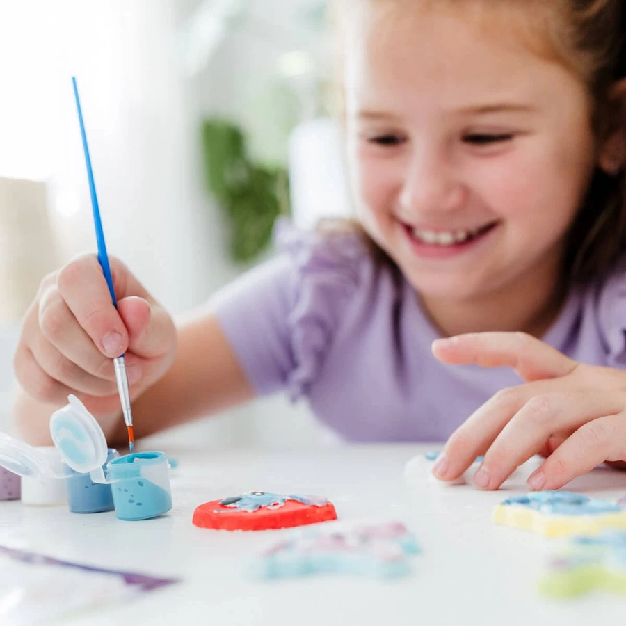 Set creativo DIY 2 en 1, Crea pulseras y figuritas de escayola, Disney Lilo y Stitch