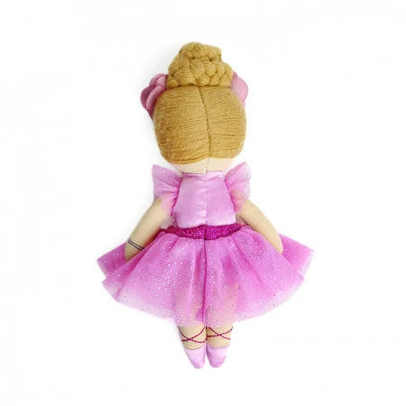 Ballerina pop Carmen, Svoora