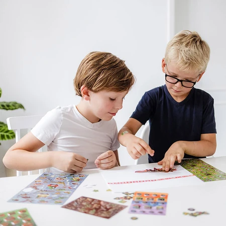 Súper set de pegatinas de dinosaurios