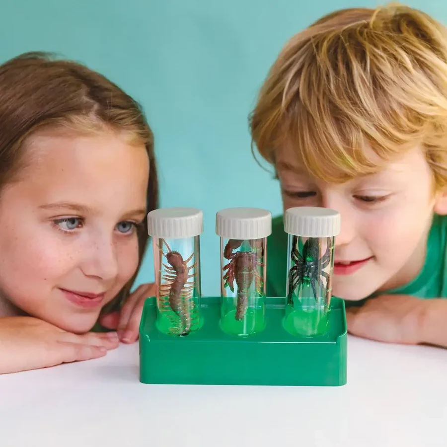 Fluorescent Creatures Lab Kit - KidsLabs
