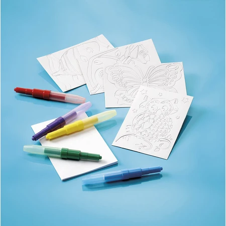 Creative drawing set with sandpaper and spray crayons