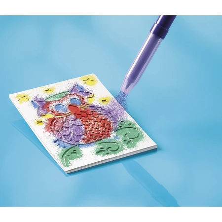 Creative drawing set with sandpaper and spray crayons