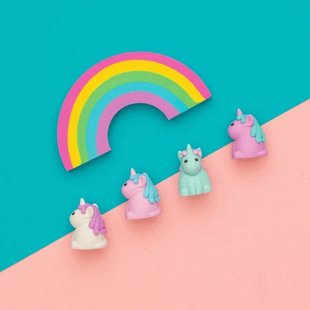 Set de gommes parfumées licorne et arc-en-ciel