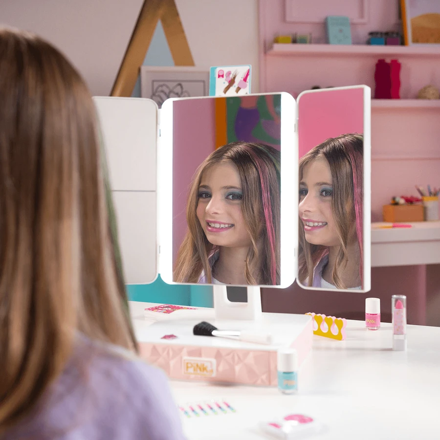Studio di trucco interattivo con specchio parlante - Pink it Smart Vanity