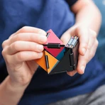 Ivan's Hinge - Educational Fidget with flexible pieces