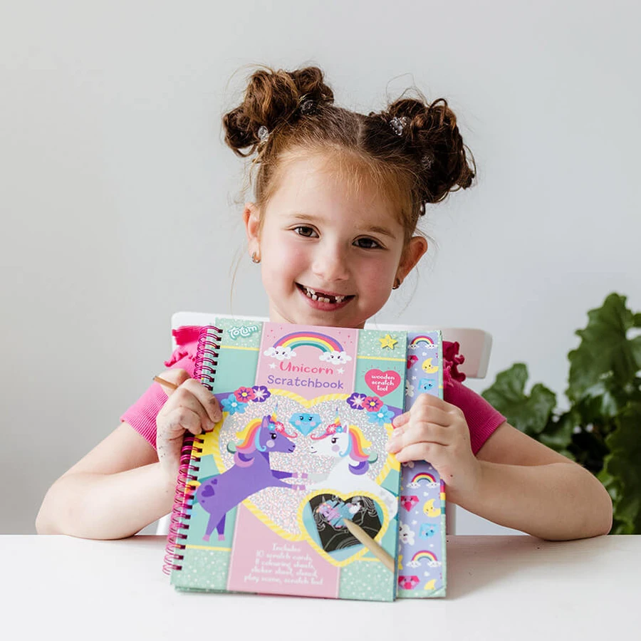Creative unicorn shaving and coloring set