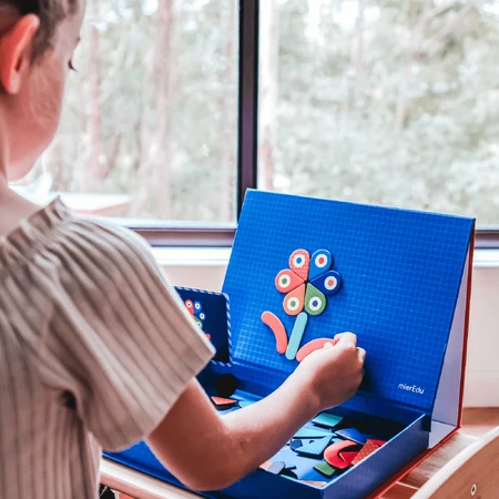 Arte magnético y juego de puzzle - Formas