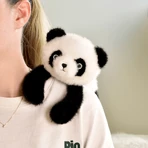 Pluszowa zabawka relaksacyjna i antystresowa - Miś Panda - magnetyczna, 30 cm: ceny i cechy