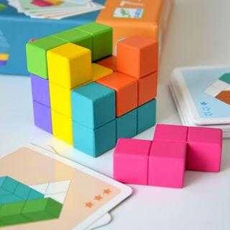 Djeco Cubissimo logic game