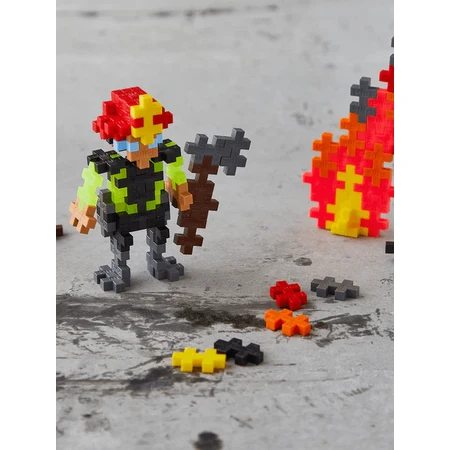 Juego de construcción Plus-Plus, tubo de 100 piezas, Bombero