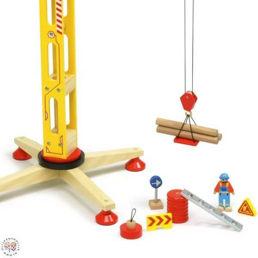 Wooden crane