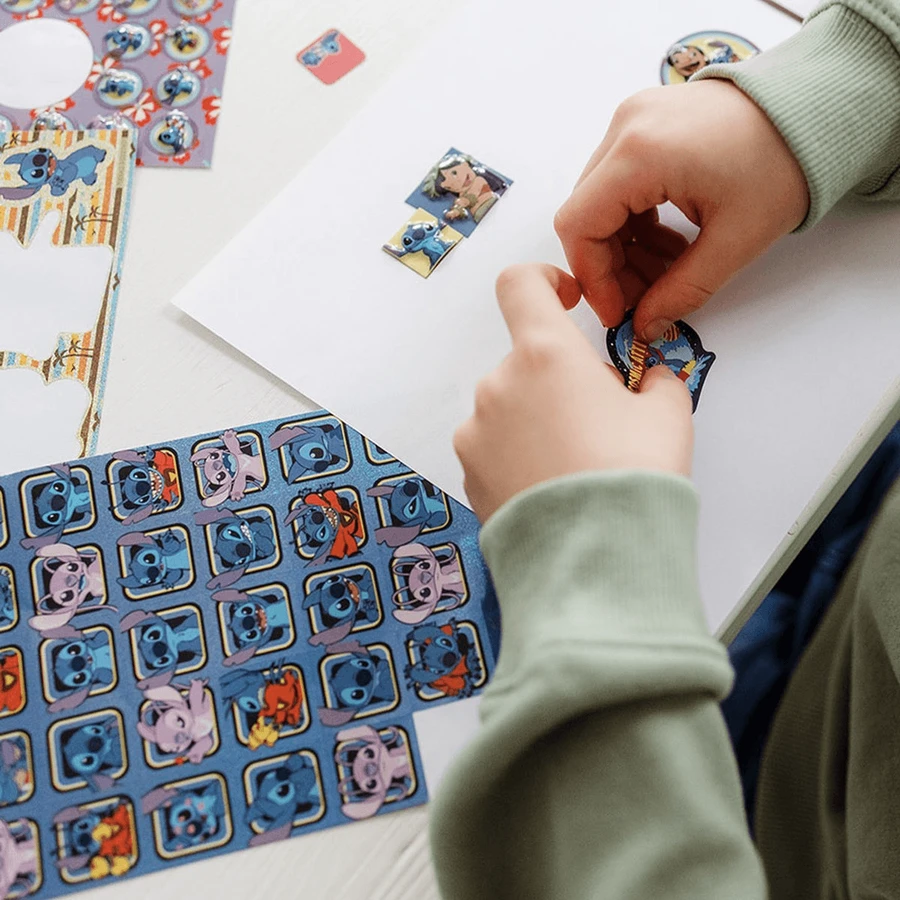 Jeu d'autocollants Super Disney Lilo et Stitch