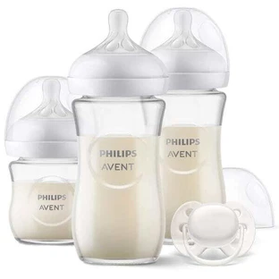 AVENT Natural Response Newborn Geschenkset met Glazen Fles 120ml, Glazen Fles 240ml 2 stuks & Ultra Zachte Fopspeen voor 0-6 maanden