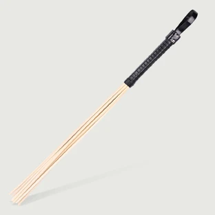 Flogger de bambú con mango negro y múltiples varillas - Negro