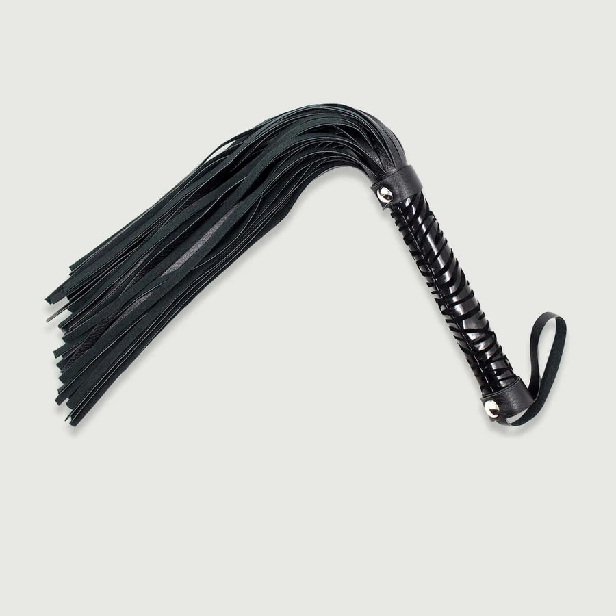 Flogger mit Ledersträngen und geflochtenem Griff - Schwarz