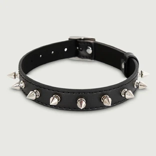 Collar de cuero con pinchos de metal y hebilla - Negro