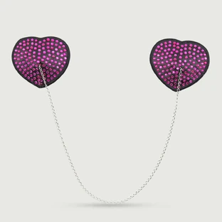 Pate à mamelons en forme de coeur avec chaîne et détails métalliques - Noir/Pourpre