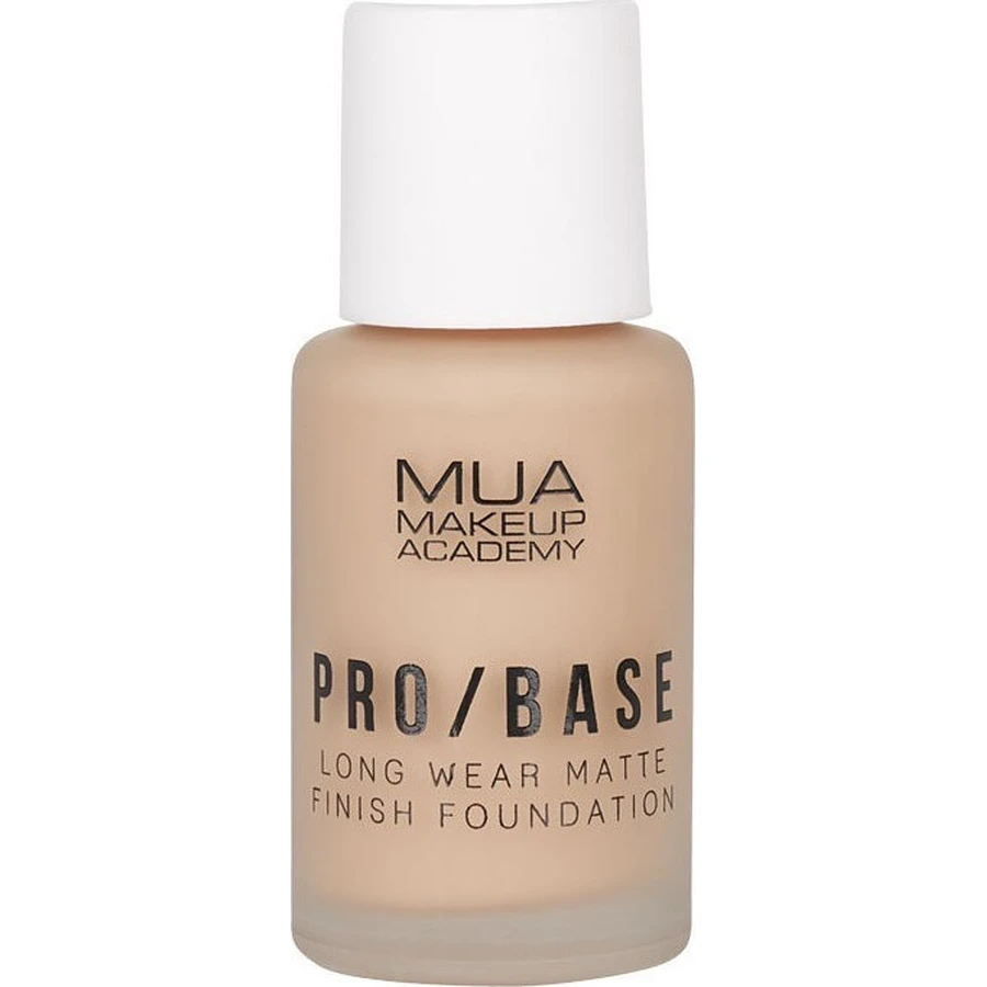 MUA | Pro Base Langlebige Matte Finish Foundation 150 | 30ml