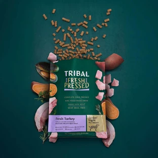TRIBAL Fresh Fresh Pressed Senior & Light All Breeds, XS-XL, Truthahn, Trockenfutter, getreidefrei, ältere Hunde, Übergewicht, kaltgepresst, 2,5kg