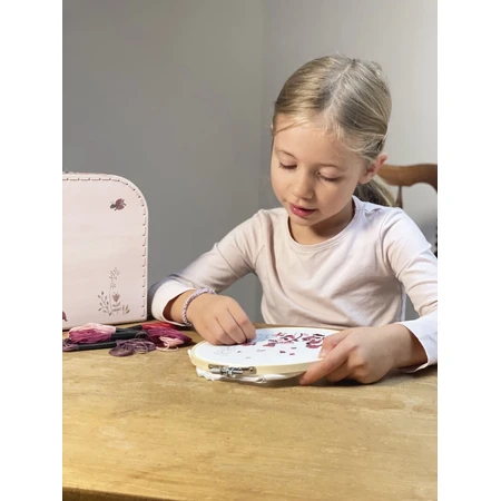 Creative game Learn to embroider, Egmont Toys