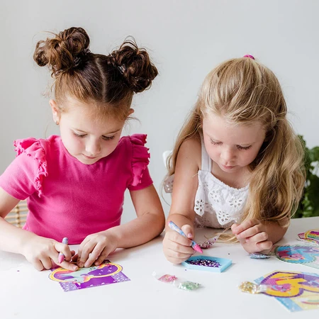 Estudio creativo 2 en 1 con unicornios, pintura de diamantes y pulseras