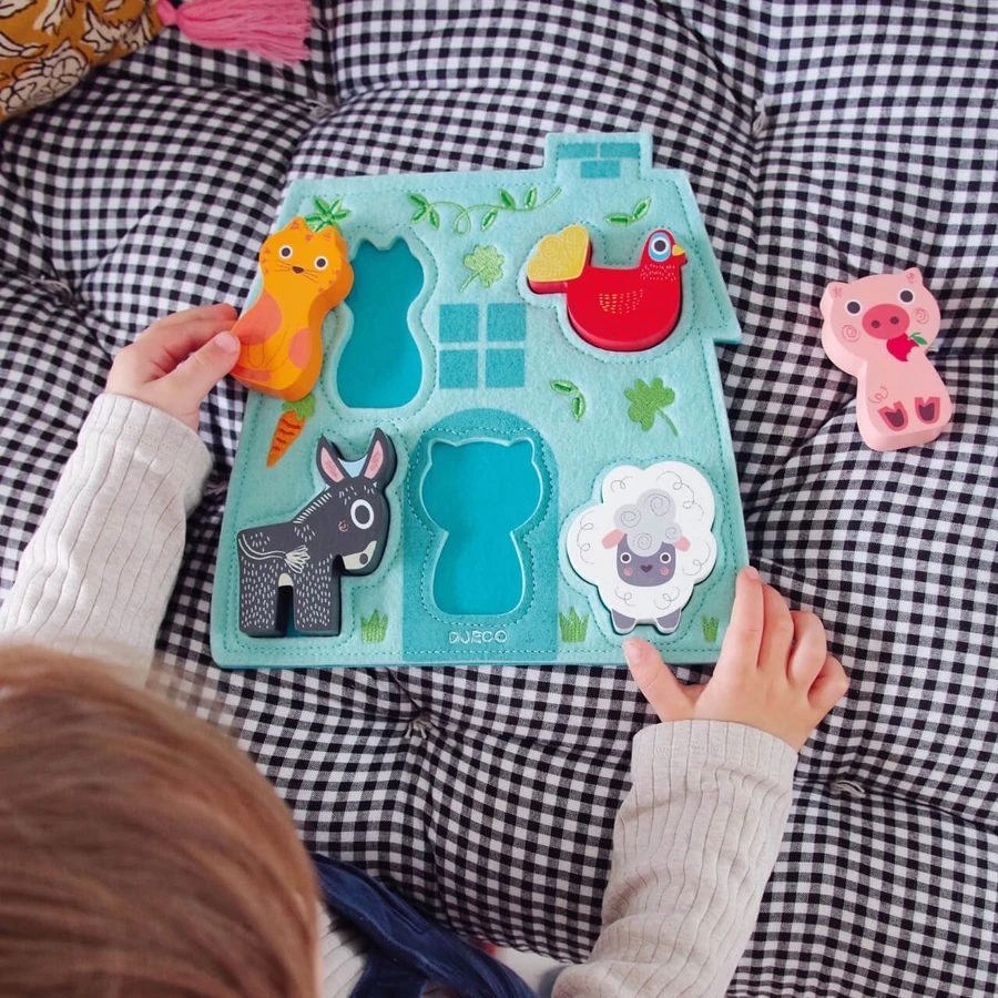 Wooden puzzle with felt base, Djeco
