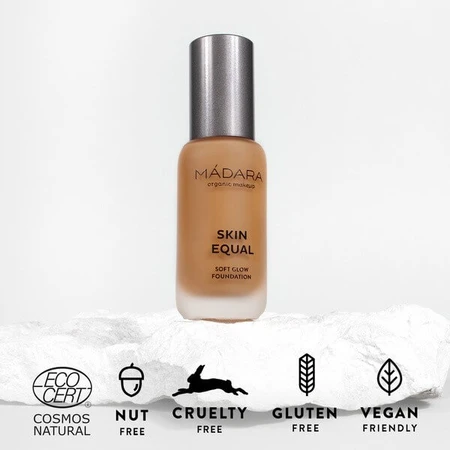 Madara Skin Equal, Soft Glow Foundation SPF15, Grundierung, Caramel 70, 30 ml.