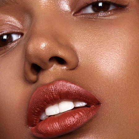 Madara Velvet Matte Cream Lipstick, matter Lippenstift mit satiniertem Finish, Magma, 3,8 g