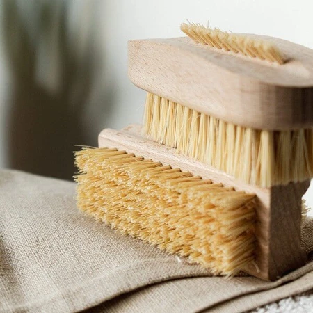 Hhuumm, hand and nail brush, tampico fiber No.10, 1 pc.