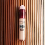 Maybelline Instant Eraser, flüssiger Abdeckstift, 115 Warm Light, 6,8 ml