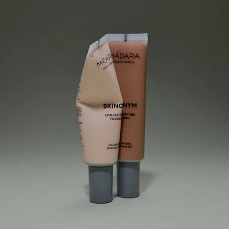 Madara, Skinonym, Imprimación péptida semimate, #55 Arcilla, 30 ml