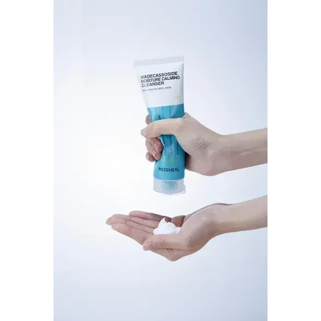 Mediheal Madecassoside Moisture Calming Cleanser, regenererende gel-schuim gezichtswasgel met madecassoside, 120 ml