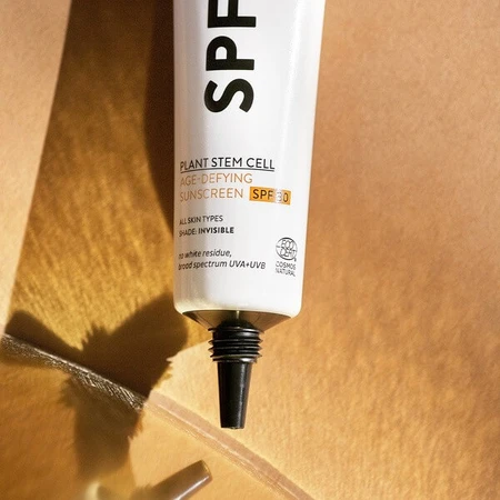 Madara Plant Steam Cell Age-Defying Face Sunscreen, anti-aging gezichtscrème SPF30, 40 ml.