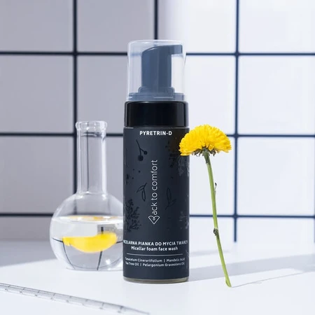 Volver a Confort Pyretrin-D, espuma micelar de limpieza facial, 150 ml