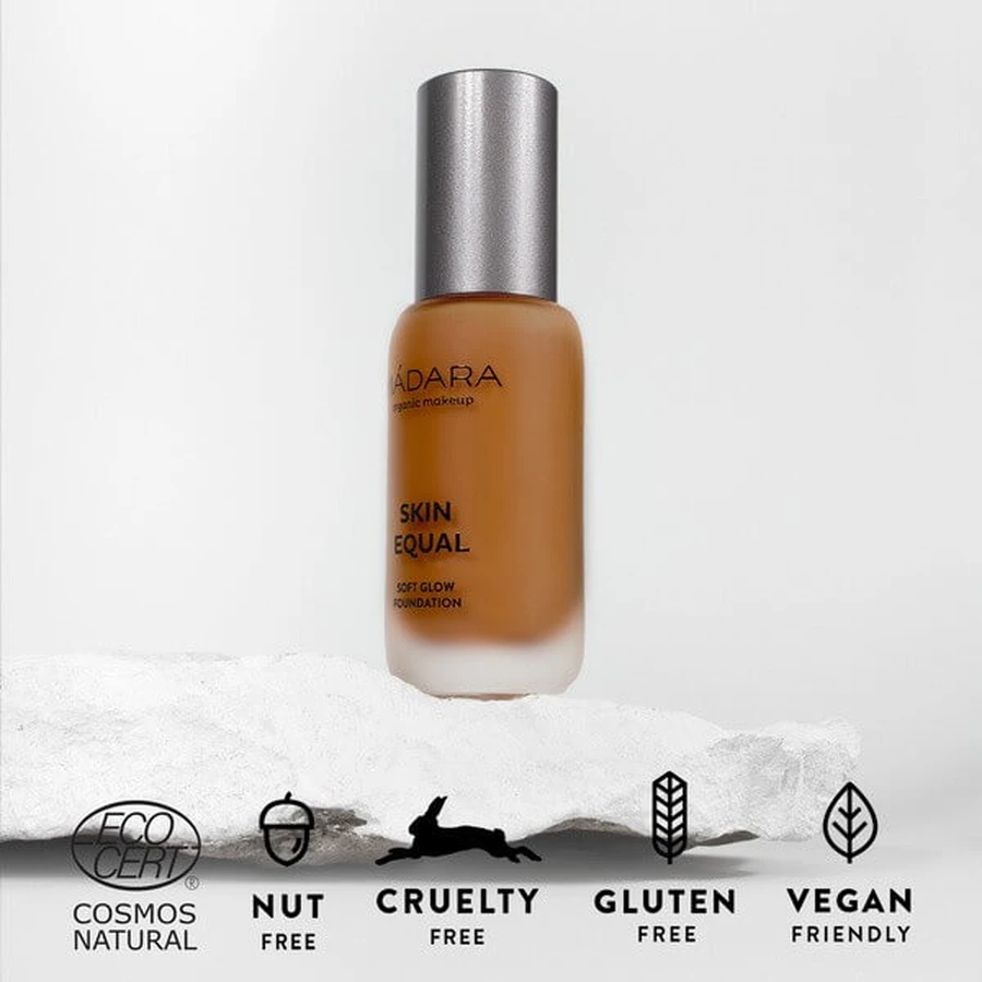Madara Skin Equal, Soft Glow Foundation SPF15, foundation, Chesnut 90, 30 ml.