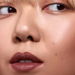 Madara Velvet Matte Cream Lipstick, matte lipstick met een satijnen finish, Donker Nude, 3.8 g