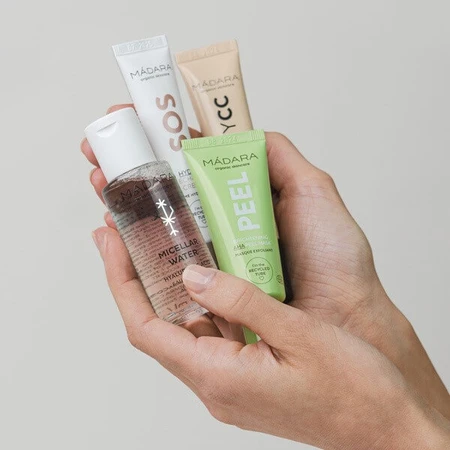 Madara The Icons Set Light, micellair water, 50 ml + verhelderend masker met AHA-zuren, 17 ml + gezichtscrème, 15 ml + CC crème SPF15, 15 ml