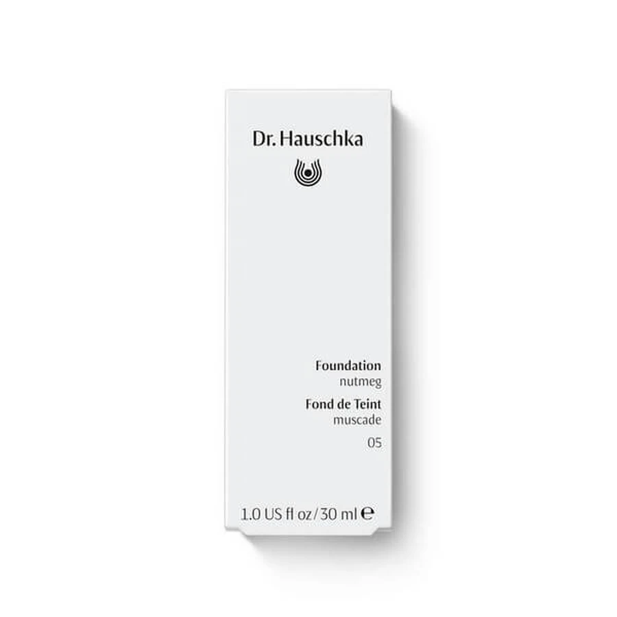Hauschka Natural Foundation 05 Hazelnut Dark Skin 30ml