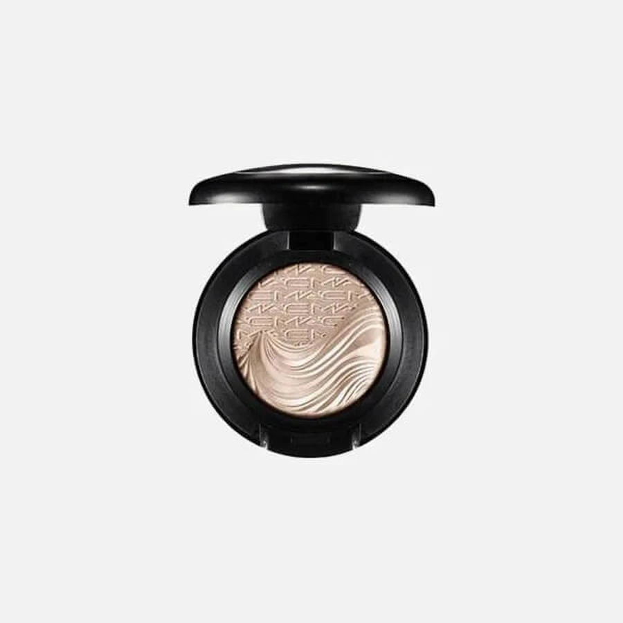 Mac Extra Dimension eye shadow A natur- a natural flirt
