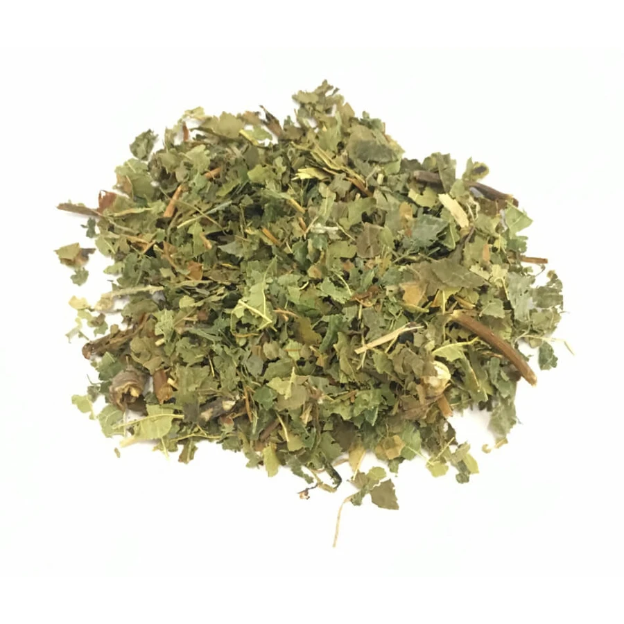 Feuilles de marronnier d'Inde pour la tisane dans la coupe d'herbes