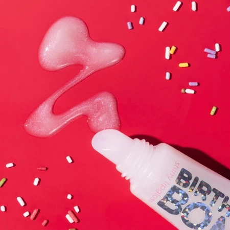 Essence Birthday bomb shiny lipgloss - Lipgloss Nr. 01 Kuchen mein Tag