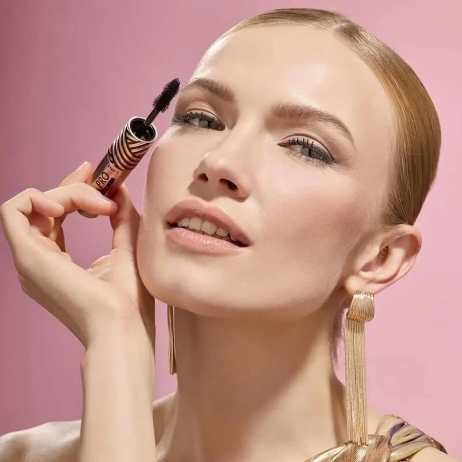 Deborah Like a pro lash lamination - mascara volume &amp; lamination black
