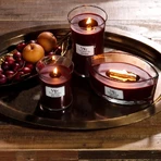 Woodwick Cereza negra - vela perfumada reloj de arena grande 609 g