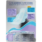 Les lignes sont - 8 tampons à flux normal avec des ailes