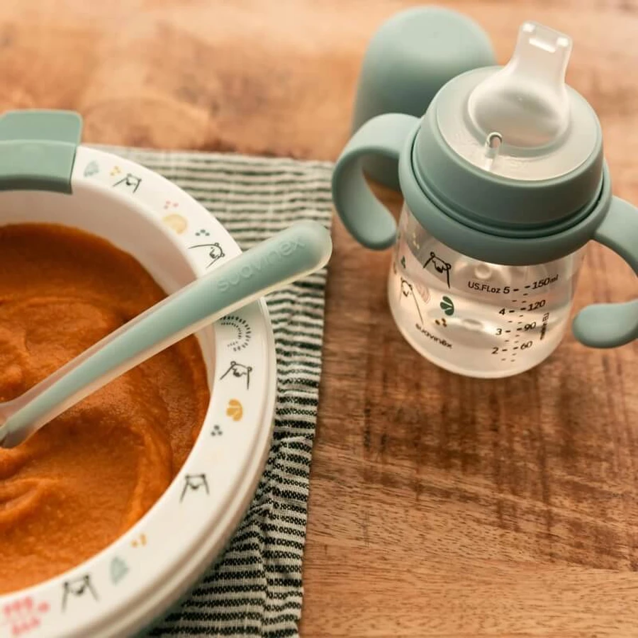 Suavinex My Family - Eerste babyfles met handvat en siliconen speen - Lichtblauw