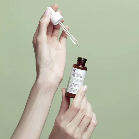 Collistar Pure Actives – Anti-Unreinheiten-Behandlung mit Salicylsäure und Bernsteinsäure, 30 ml