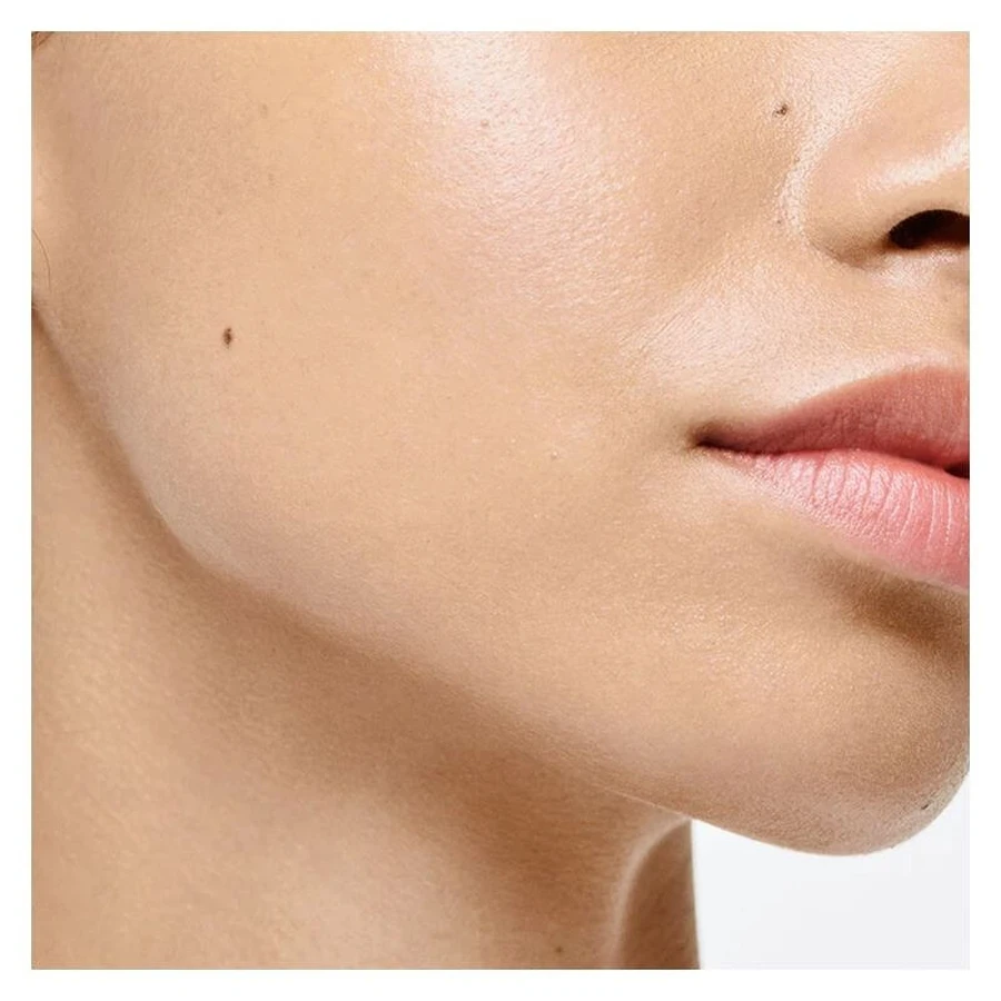 Veralab Overskin glow and care – fond de ten activ, luminos și hidratant nr. 4.5 brown sugar