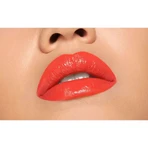 Pupa Vamp! Barra de labios voluminizadora n.º 306 «Outstanding Orange»